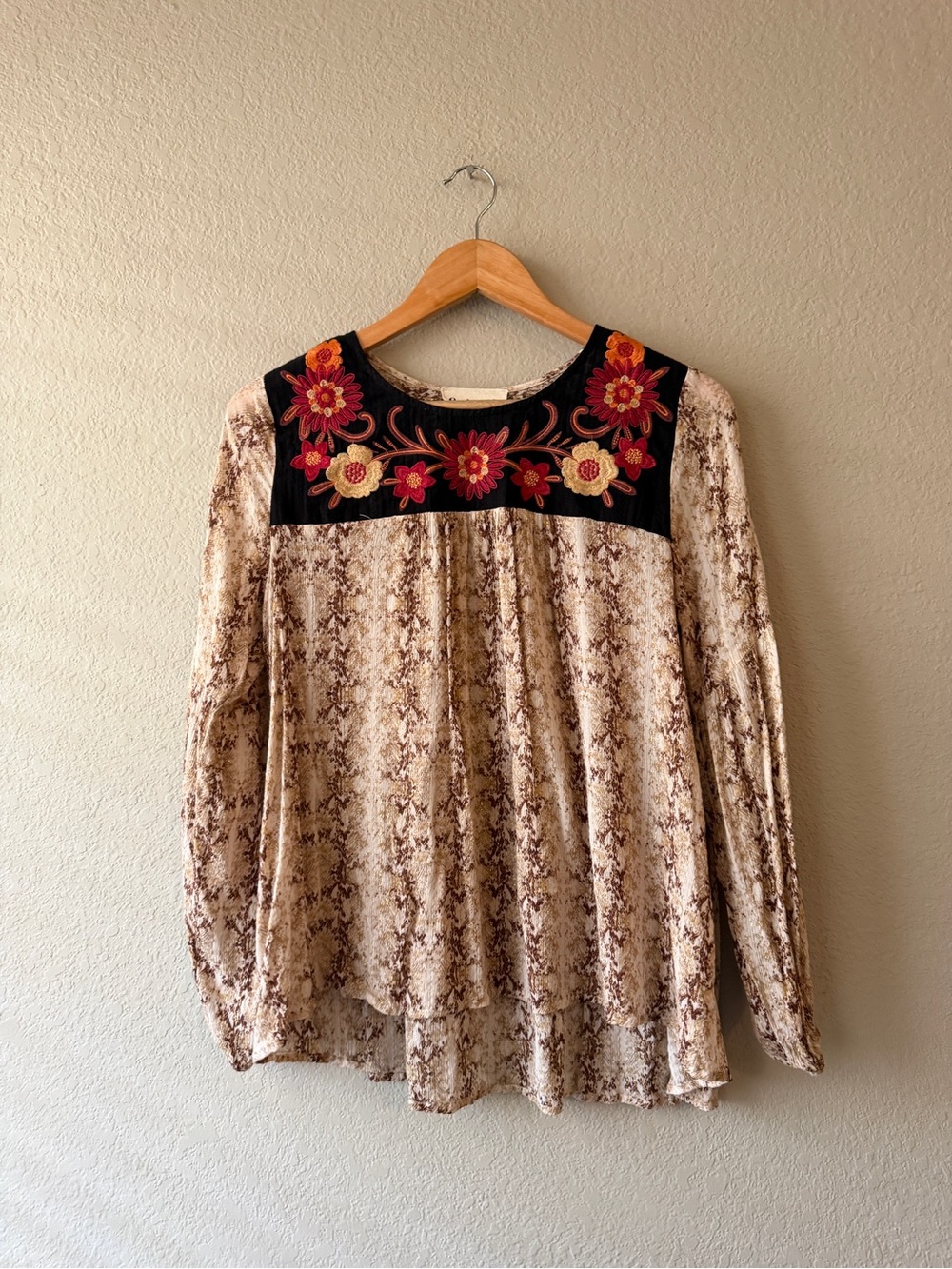 Savanna Jane Boho Embroidered Floral Yoke Long-Sleeve Blouse Peasant 70s Style